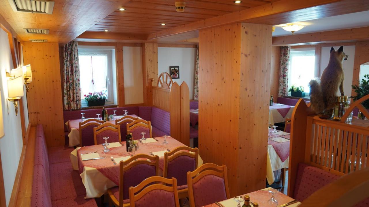 Hotel Alpenrose Passo Rolle Eksteriør bilde